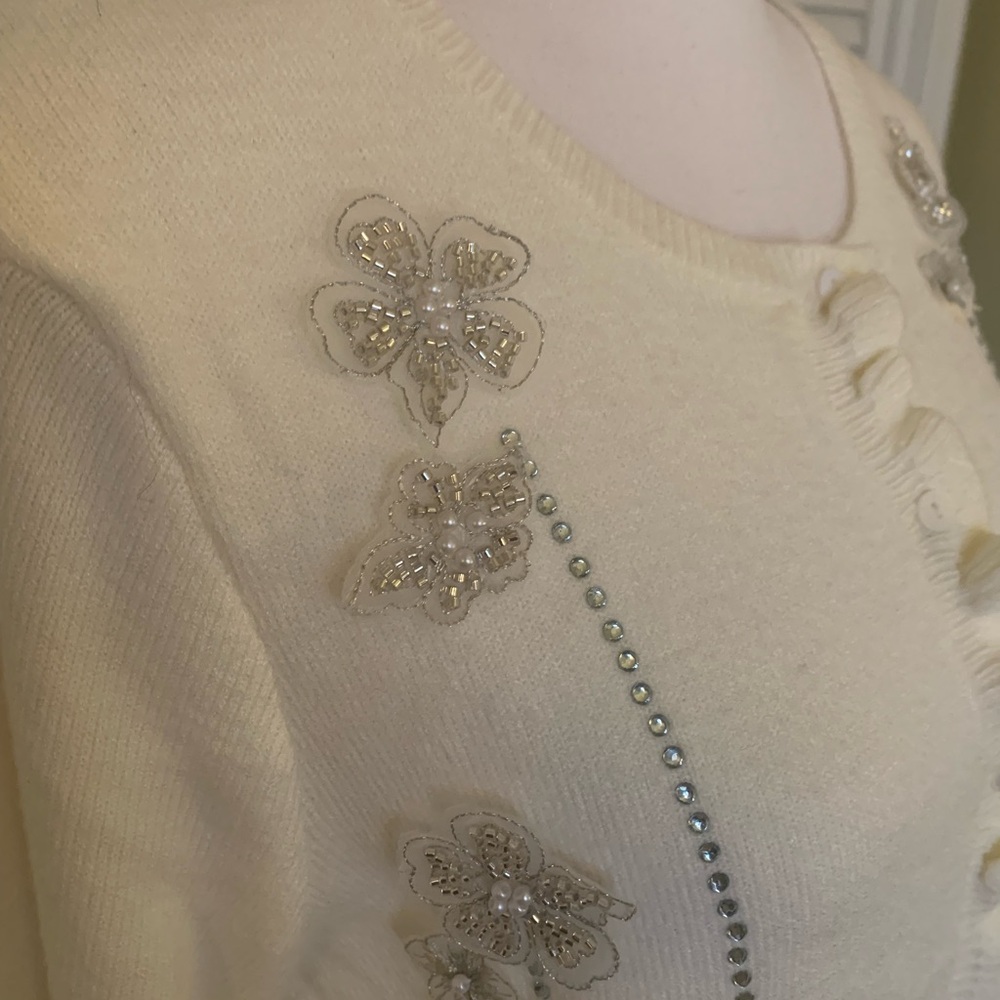 Badgley Mischka Embellished Cream Cardigan with Ruffle Trim Size XL NWT - Picture 9 of 14